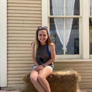 Meet your Posher, Samantha